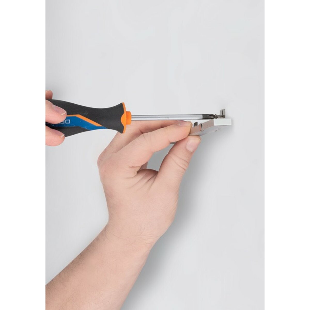 KLUŚ Befestigungsclip PDS-STN-90G, silbern, rostfreier Stahl – Detail-/Anwendungsbild