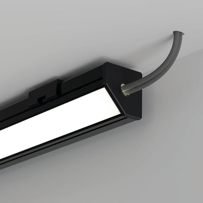KLUŚ Endkappe mit Loch 45-PLUS-OTW, schwarz, ABS – Detail-/Anwendungsbild