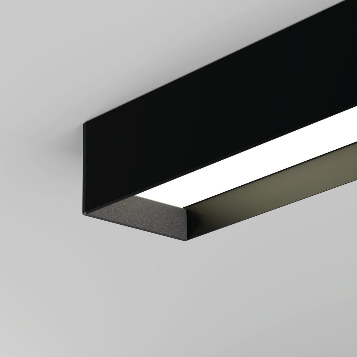 KLUŚ Endkappe GIZA-LL-ZMG, schwarz, ABS – Detail-/Anwendungsbild