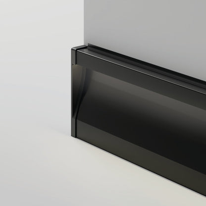 KLUŚ Endkappe OLIS-L, schwarz, ABS – Detail-/Anwendungsbild